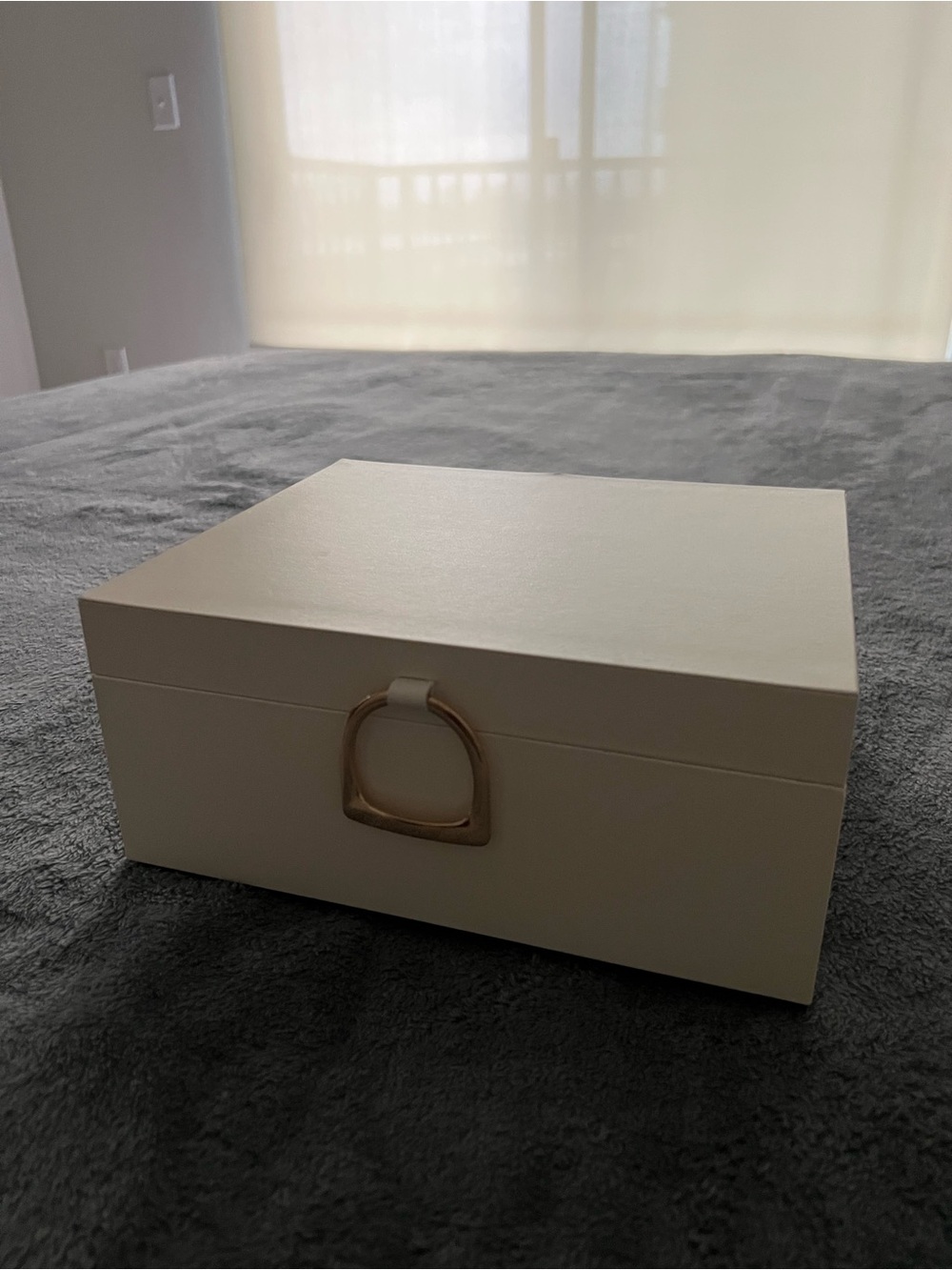 Cream Square Jewelry Box with Gold Ring Pull